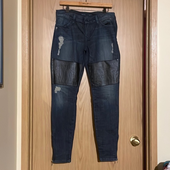 Guess Jeans Size 31 - Picture 1 of 4